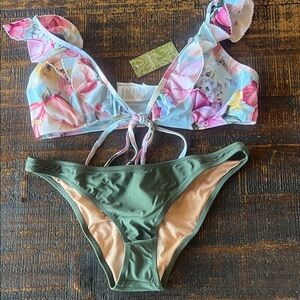 Miscellaneous size mediums, with tags and liners. Zaful and CUPSHE brands